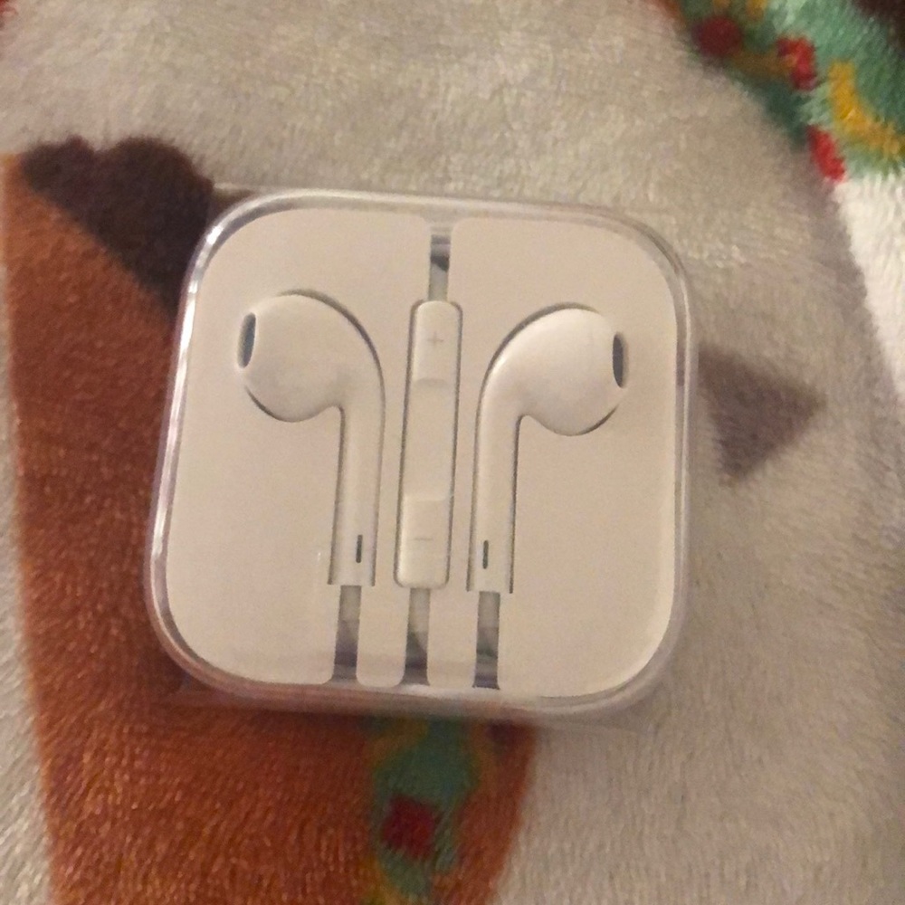 Apple EarPods